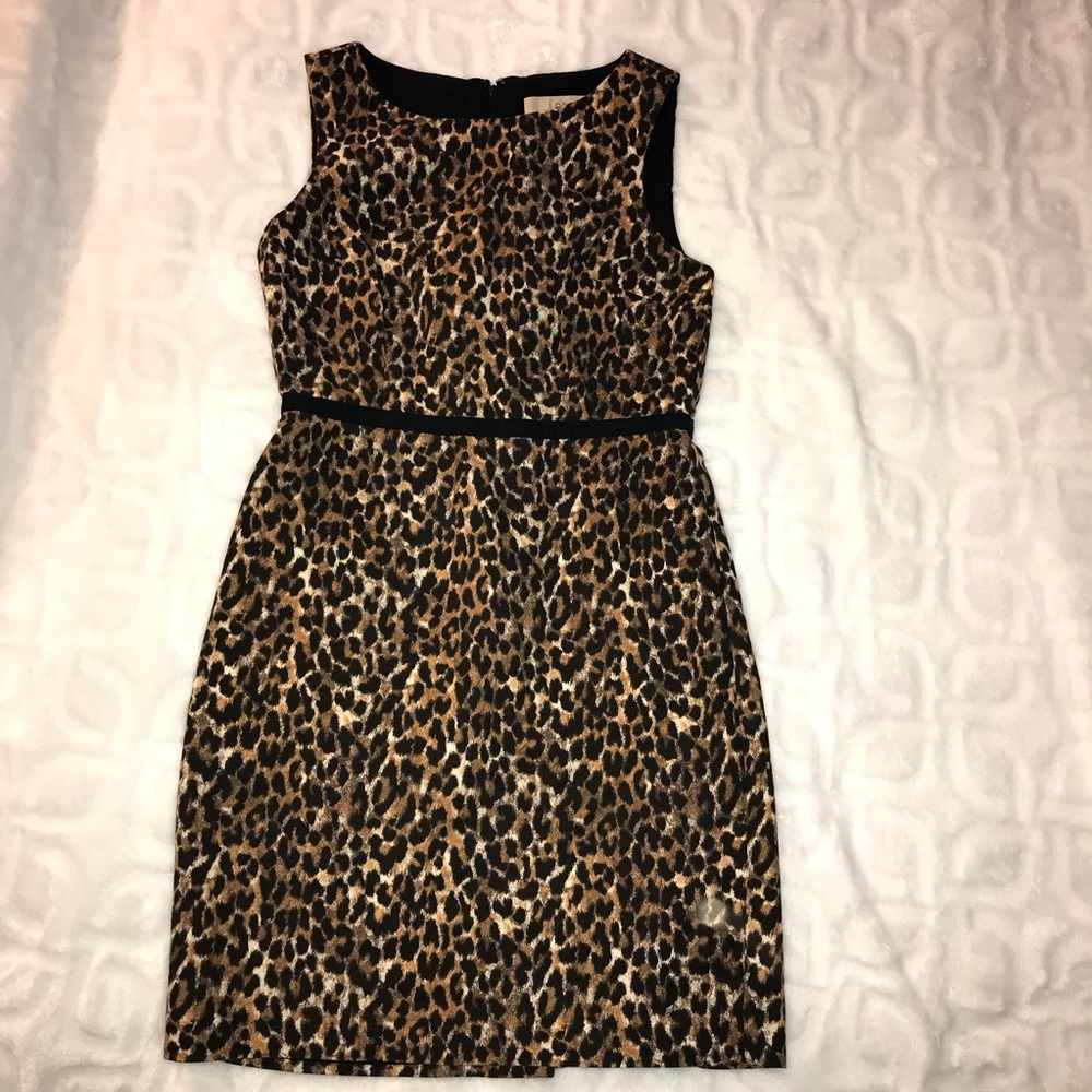 Animal pattern (leopard, cheetah? I dunno lol)